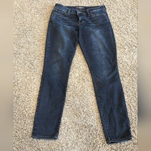 Lucky Brand jeans, size 6/28, great condition